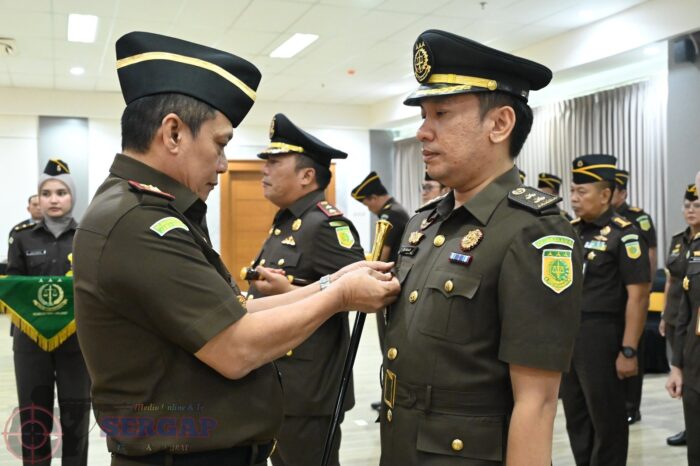 Tumpal Eben Ezer Resmi Jabat Kajari Kabupaten Sukabumi, Ini Pesan Kajati Jabar