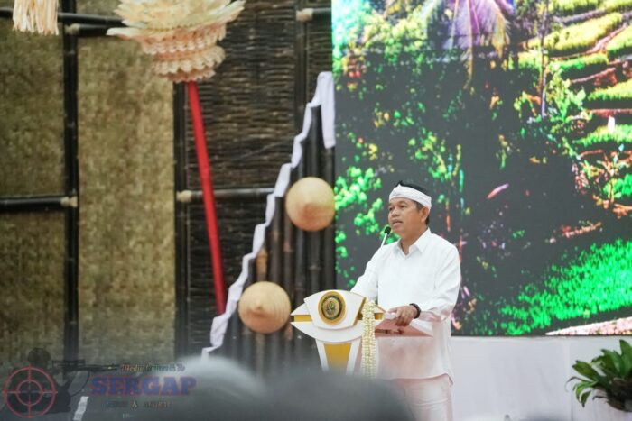 KDM Tegaskan Beasiswa untuk Siswa Swasta Bukan Tanpa Syarat: Perokok Diminta Bayar Sendiri