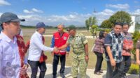 Pasi Ops Kodim 1601/Sumba Timur Hadiri Penjemputan Kunjungan Kerja Menteri RI di Sumba Timur