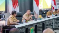 Briefing Pimpinan Pemkab Karawang Bahas Zakat ASN, Rulahu, hingga Kebersihan Desa