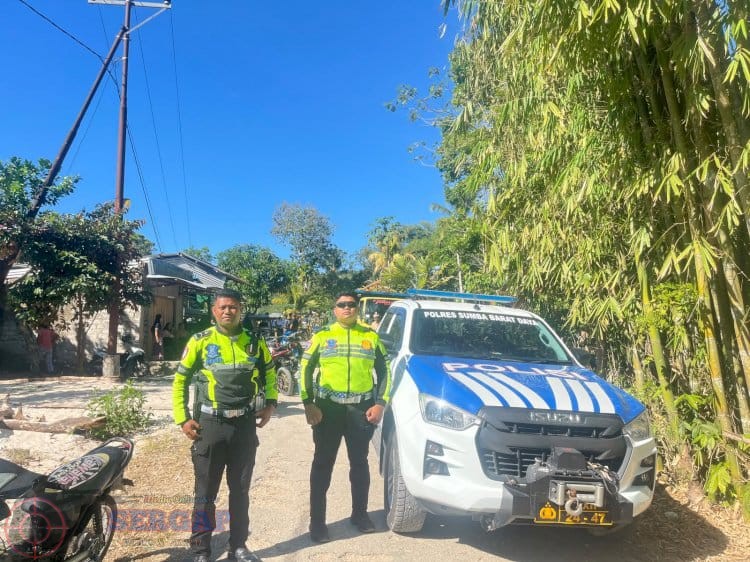 Satlantas Polres SBD Kawal Prosesi Pindah Adat, Perjalanan 250 Peserta Berlangsung Aman