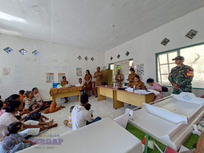 Sinergi Babinsa, Camat dan Tenaga Kesehatan Sukseskan Pelayanan Posyandu di Malumbi