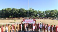 Jelang HUT ke-81 RI, Kodim 1601/Sumba Timur Hadiri Launching Gerakan Pembagian Bendera Merah Putih