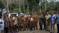 Babinsa Koramil 01/Lewa Dukung Penataan Aset Pemda Sumba Timur Melalui Pengambilan Data Yuridis dan Titik Koordinat