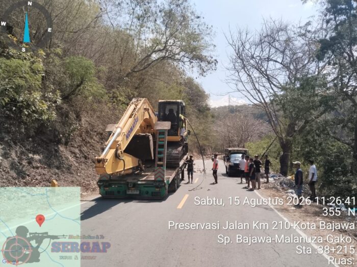 BPJN NTT Sigap Penanganan Longsor Pascagempa Flores, Alat berat disiapkan di Lokasi
