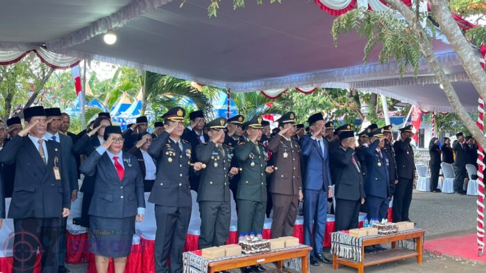 Dandim 1601/Sumba Timur Hadiri Upacara HUT Ke-81 Kemerdekaan RI di Lapangan Pahlawan Waingapu