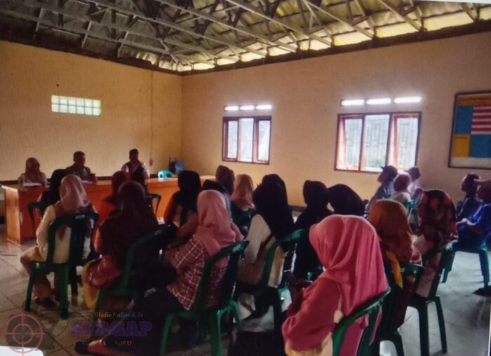 Menjaga Marwah Pelayanan Publik di Akar Rumput, Pemdes Cimahi Gelontorkan Insentif untuk 70 Ketua RT dan RW