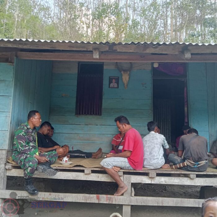 Babinsa Koramil 04/Tabundung Imbau Warga Cegah Karhutla di Musim Panas