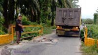 Lantai Jembatan di Nagan Raya Amblas, Warga Minta Segera Diperbaiki