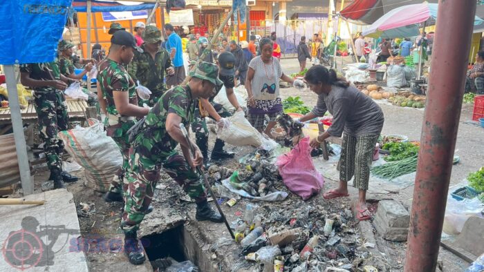 Kodim 1601/Sumba Timur Gelar Gerakan TNI Peduli Sampah Sambut HUT Ke-81 TNI
