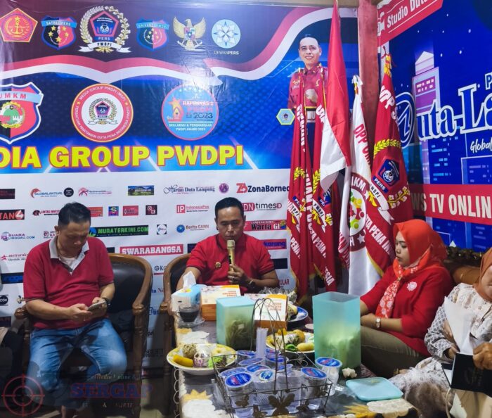 Panitia Hut Ke-4 PWDPI Resmi Dibubarkan, Laporan Keuangan Diperiksa Dan Diserahkan
