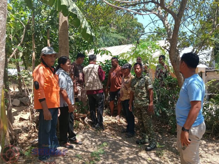 Babinsa Koramil 05/Waingapu Dampingi Petugas Pertanahan Laksanakan Pengukuran Tanah