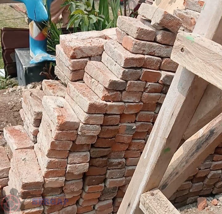 Revitalisasi SDN 3 Campang di Gisting Menjadi Sorotan, Anggaran Rp707,382,382,Juta Disorot soal Penggunaan Kembali Batu Bata Lama