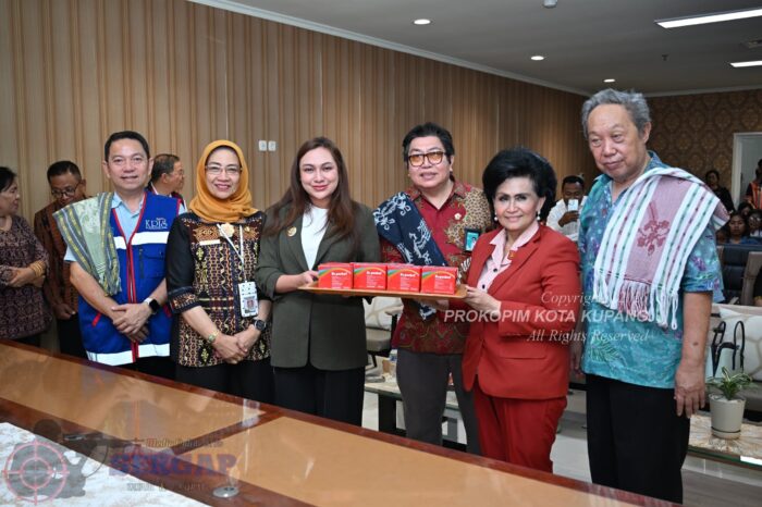 KOWANI Soroti Kesehatan Perempuan di Kupang, Pembalut Gratis hingga Cegah Kanker Serviks