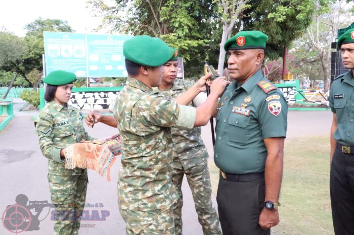 Dandim 1601/Sumba Timur Pimpin Korps Raport Kenaikan Pangkat 10 Prajurit
