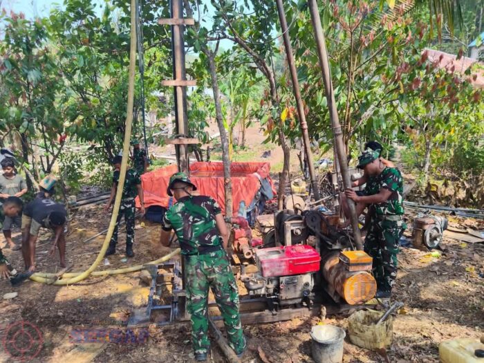 Satgas TMMD ke-130 Kodim 1613/Sumba Barat Gotong Royong Siapkan Sumur Bor di Lingo Lango