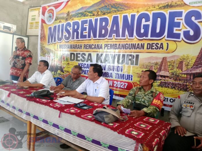 Musrenbangdes Kayuri Bahas Prioritas Pembangunan, Babinsa Koramil Rindi Umalulu Hadir